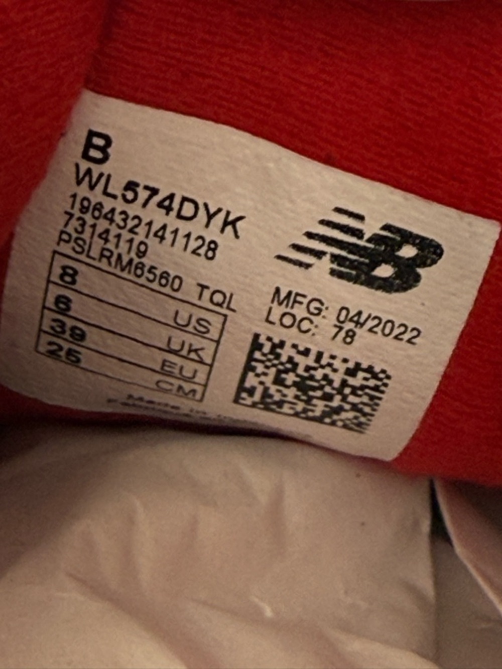 New Balance 574 Classic Sneakers, Women’s size 8 - Picture 11 of 11